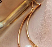 小Z外貿飾品鋪子 集歐美復古、韓國水晶與美發飾品于一體的零售批發王國